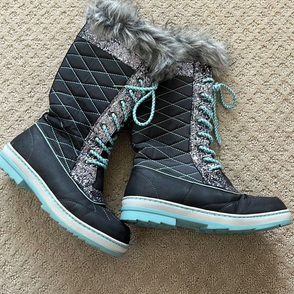 Justice Other - Justice Faux Fur Lined Quilted Gray & Turquoise Boots Size 7M